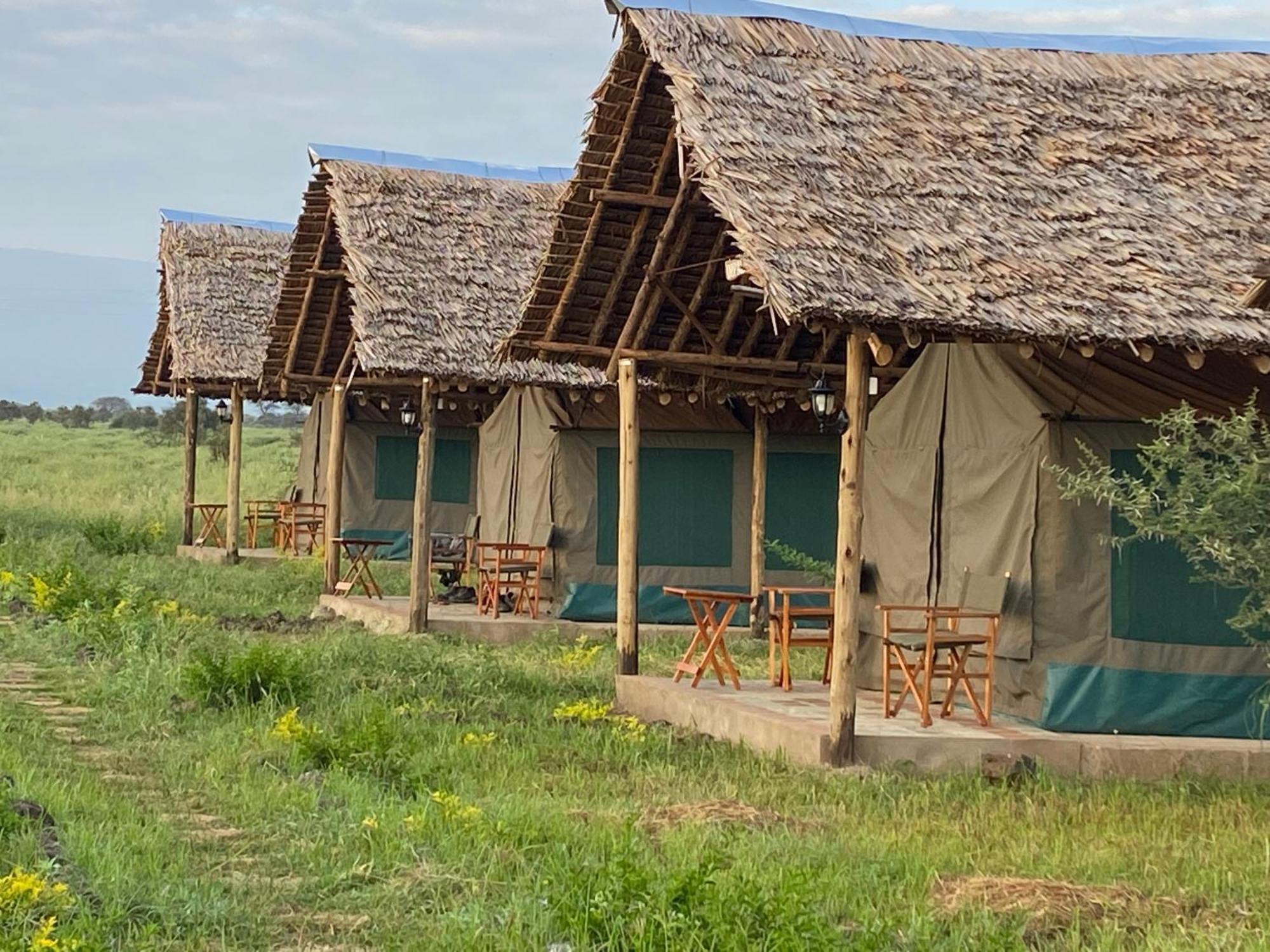Amboseli Discovery Camp Bagian luar foto