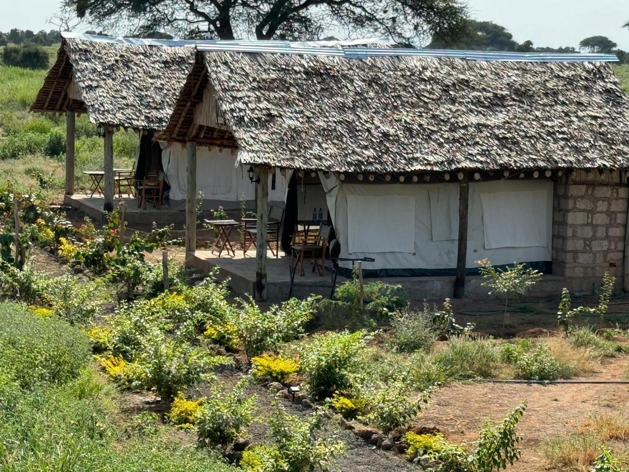 Amboseli Discovery Camp Bagian luar foto