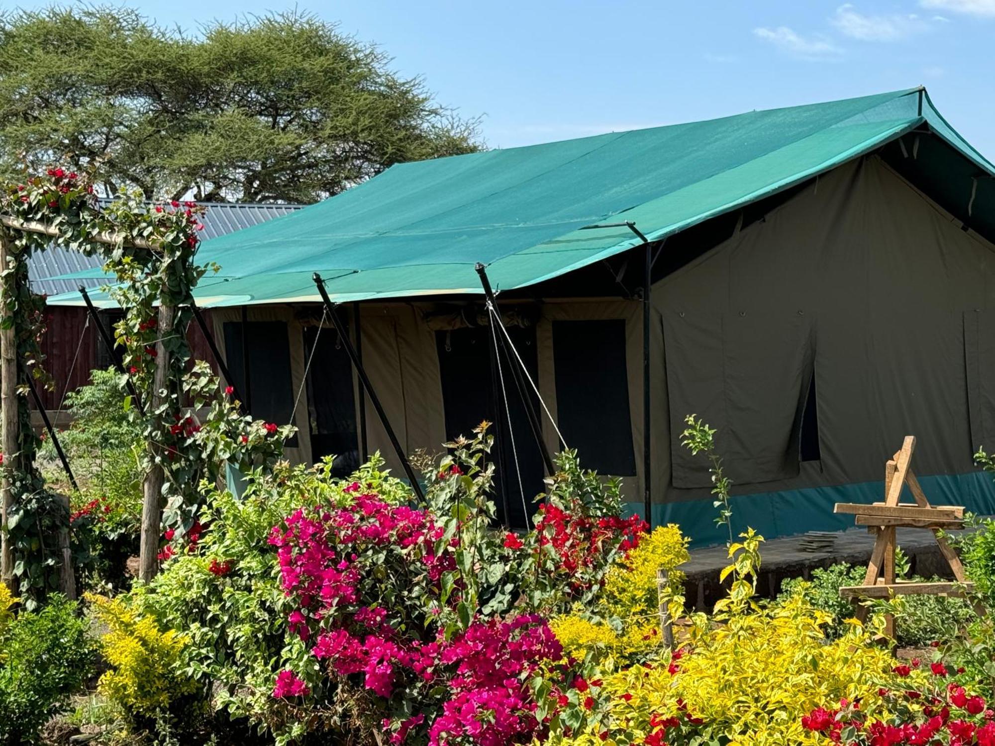 Amboseli Discovery Camp Bagian luar foto